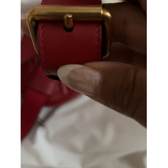 Gucci hot red Marmount belt bag! This hot mama is barely worn and super hot! - Picture 6 of 8